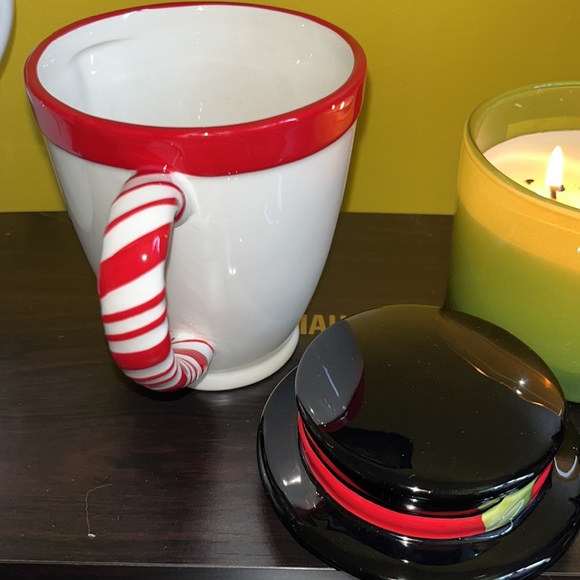 Hallmark Snowman Mug with top hat lid - Picture 6 of 6